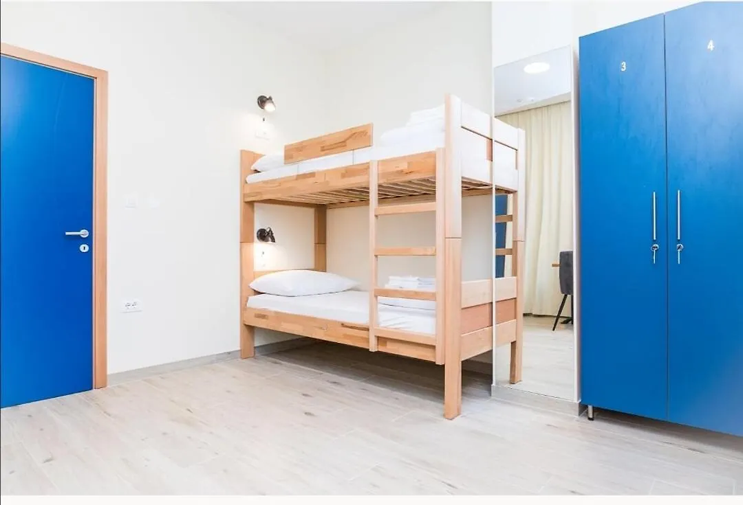 Ai Hostel